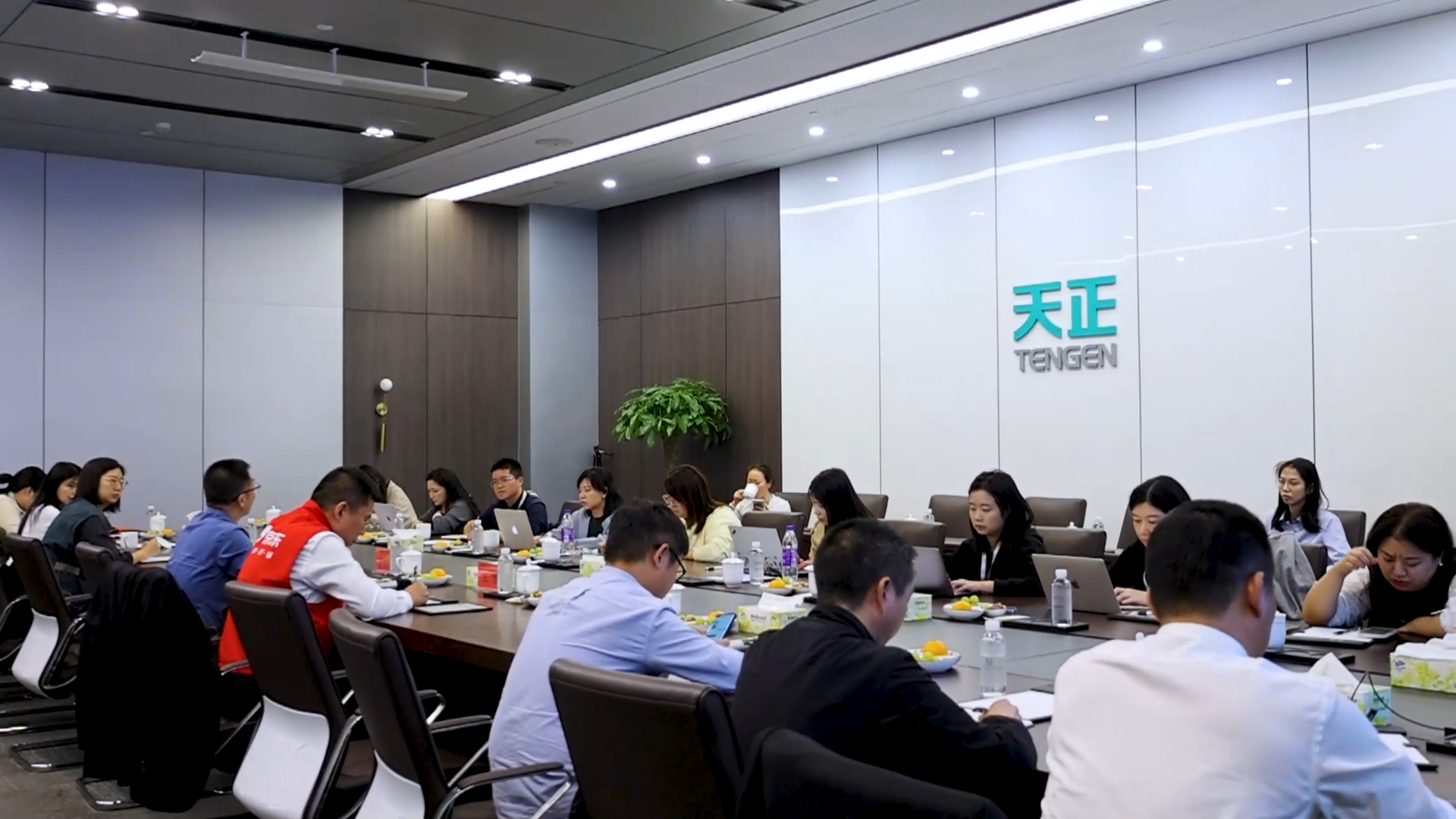 京东工业走进AG官方登录入口，探访产业数智化之路！